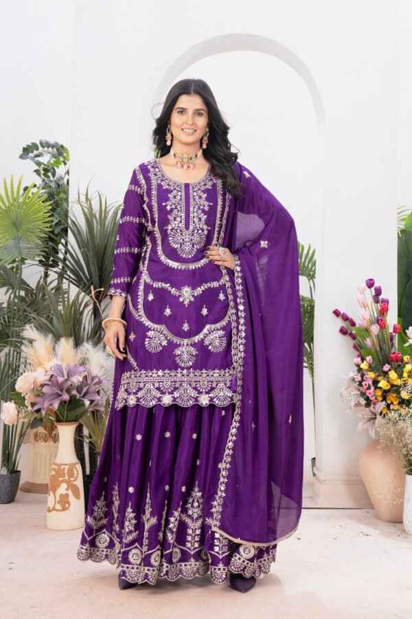 Printed Kurta with Flared Pants – Indo-Western Look - Image 4