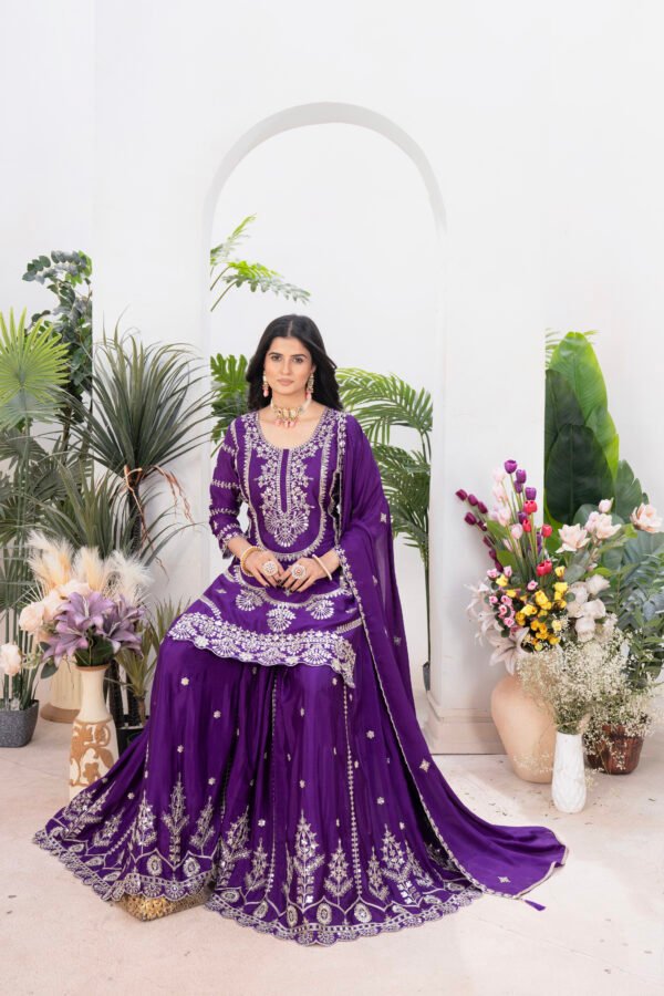 Printed Kurta with Flared Pants – Indo-Western Look - Image 3