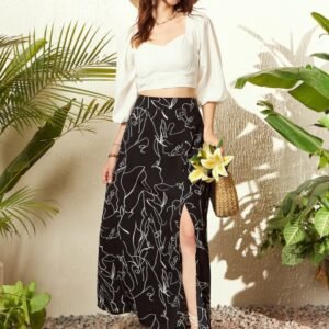 Berrylush Sweetheart Neck Puff Sleeve Styled Back Crop Top
