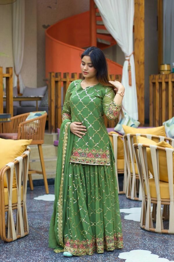 Stylish Palazzo Suit Set – Modern Ethnic Look - Image 4