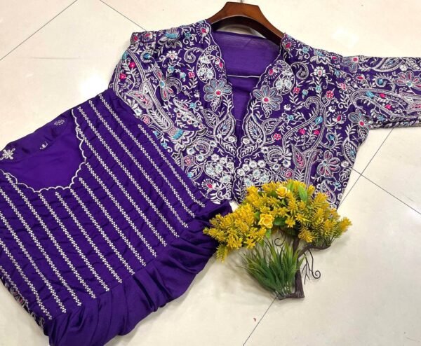 Pakistani Style Suit – Elegant Formal Wear - Image 3