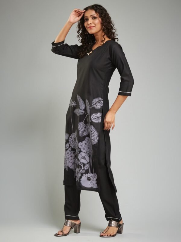 Black Cutdana Georgette Readymade Salwar Suit - Image 3